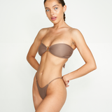 Isla Top | Truffle